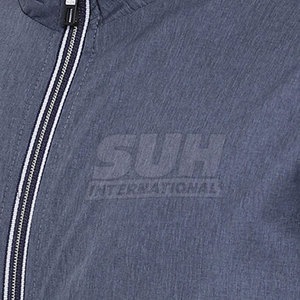 มีสินค้าในสต็อก ผลิตในปากีสถาน เสื้อแจ็คเก็ตบอมเบอร์ลำลองสำหรับผู้ชาย ใส่ได้ในฤดูหนาว คอตั้ง มีโลโก้ด้านหน้า ราคาถูกสำหรับขายออนไลน์ - Product Image 6