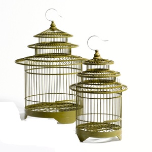 Cage à oiseaux ronde dorée de luxe, suspendable, avec base décorative, pour utilisation en intérieur, en extérieur et dans le jardin, cage à oiseaux en fil métallique - Product Image 5