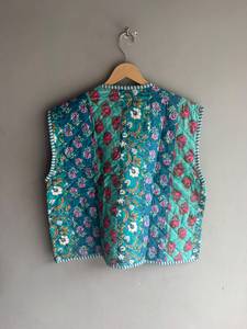 Gilet matelassé en coton à motif floral pour femme, col en V, sans manches, avec poches plaquées, idéal pour le printemps, CADEAU POUR ELLE - Product Image 6