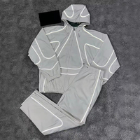 Ensemble de survêtement streetwear personnalisé 2 pièces hiver, coupe-vent réfléchissant 3M en nylon, avec sweat à capuche et pantalon de jogging