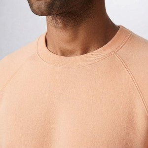 Tendance du moment : Sweat-shirt ras du cou pour homme en molleton léger, coupe droite, manches longues, style minimaliste et décontracté pour le quotidien - Product Image 4