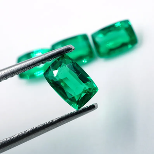 Esmeralda Colombiana Cultivada en Laboratorio, 2.25 Quilates, Corte Cojín, Marca HAYAAT GEMS para Joyería, 6x4mm - Product Image 4