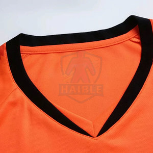 ชุดฟุตบอลคุณภาพสูง ระบายอากาศได้ดี ผลิตจากผ้าโพลีเอสเตอร์อินเตอร์ล็อค น้ำหนักเบา สำหรับผู้ชาย - Product Image 3