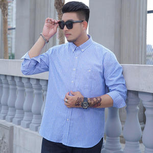 เสื้อเชิ้ตผู้ชายแขนยาวลายทางสีน้ำเงิน กระดุมผ่าหน้า สไตล์ลำลอง ผ้าป๊อปลินทอ ระบายอากาศได้ดี สไตล์ฤดูใบไม้ผลิ - Product Image 2