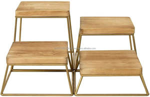 Support à gâteau en bois et métal avec finition dorée - Product Image 4