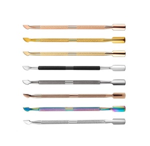 Pousse-cuticules et dissolvant de vernis à ongles double extrémité en acier inoxydable couleur or rose, réutilisable, pour manucure et soins personnels - Product Image 1