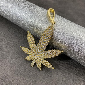 Colgante con Forma de Hoja Grande, Colgante de Moda Hip Hop, Regalos de San Valentín para Chicas - Product Image 3