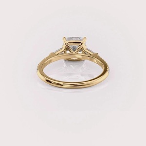 Anillo de Compromiso con Diamante Cultivado en Laboratorio con Corte Cojín Certificado por IGI, Oro Blanco/Rosa y Amarillo de 9K, Anillo de Boda con Acentos de Baguette - Product Image 3