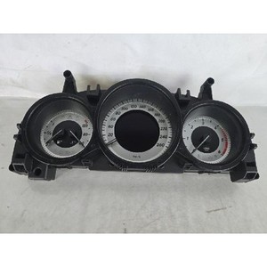 ชุดหน้าปัดเรือนไมล์มือสองสำหรับรถยนต์ C-class รุ่น A2049002408 - Product Image 1