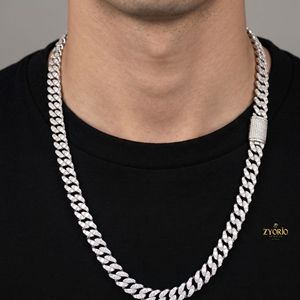 สร้อยคอฮิปฮอปแบบ Cuban Link ชุบทอง 18K ประดับเพชร Moissanite เกรด VVS - Product Image 2