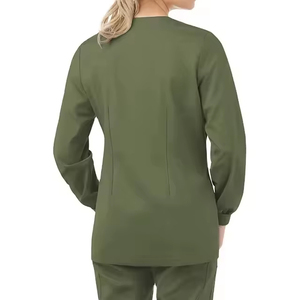 Blouses médicales personnalisables avec logo et couleurs, vêtements de travail médicaux, prix de gros, coupe ajustée, mélange de spandex, blouses médicales en gros - Product Image 5