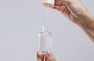 Gotas Reafirmantes para la Piel del Rostro, Suero Antiarrugas, Esencia Escultora de la Piel, Ampolla Coreana de Ácido Hialurónico 3D, Gotas Hidratantes Intensas con Efecto Luminoso - Product Image 1
