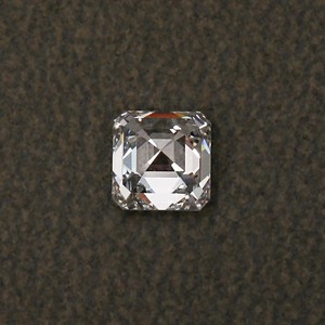 Fabricant de diamants cultivés en laboratoire 4,5 carats Asscher D SI1 Certifié IGI CVD 3EX Coupe excellente pour les grossistes et importateurs de diamants - Product Image 6