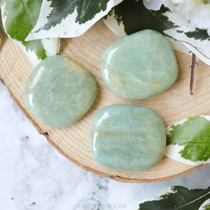Natural Aquamarine Polished Oval Shape Palm <b>Stone</b> Healing Crystal <b>Worry</b> <b>Stone</b> For Reiki Meditation Energy Balance Wholesale Bulk - Product Image 3