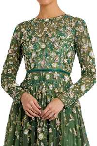 Robe de soirée vert uni asymétrique à sequins en mousseline de soie coupe trapèze avec traîne chapelle longueur ras du sol - Product Image 3