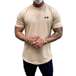 เสื้อยืดแขนสั้นสีดำสำหรับผู้ชาย ทรงเข้ารูป แห้งเร็ว สปอร์ต คอกลม ผ้าเจอร์ซีย์ถัก พิมพ์ลายโลโก้ด้านหน้า - Product Image 4
