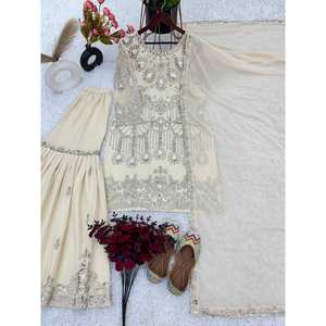 Top de fiesta de diseñador con Fancy Dupatta y Gharara XL, talla elegante y elegante - Product Image 1
