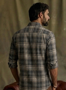 Chemise décontractée en coton à carreaux marron et noir pour homme Enovate, manches longues, col rabattu, style automne, tissée - Product Image 3