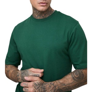 Ensemble 2 pièces T-shirt et short vert pour homme, best-seller, design et logo personnalisables, qualité supérieure, respirant pour homme - Product Image 3