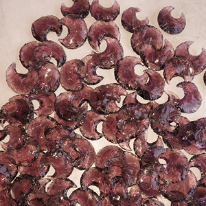 Collier en améthyste naturelle martelée et sculptée en forme de lune, pierres de lune oniriques, bijoux de guérison, cadeau pour elle, charme spirituel - Product Image 4