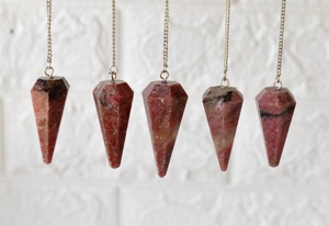 Pendules en Agate Naturelle Écologiques, Pierres Précieuses Sculptées pour la Guérison, Générateurs d'Énergie Aura Feng Shui - Vente Chaude - Product Image 6