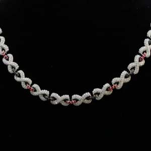Collar Infinity Link de Moissanita con Cadena Trenzada y Detalles Rojos, Chapado en Rodio, Joyería de Regalo - Product Image 2