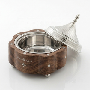 Olla Térmica de Lujo Royal Khaleeji, Base de Madera Natural Hecha a Mano con Incrustaciones de Madreperla y Tapa de Tajín de Acero Inoxidable - Product Image 3