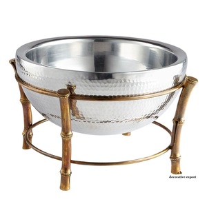 ชามเสิร์ฟเคลือบนิกเกิลตีขึ้นรูปด้วยมือ ชามขนมหวานโลหะหรูหราสำหรับงานปาร์ตี้ ตกแต่งโต๊ะอาหาร พร้อมฐานวางที่ได้แรงบันดาลใจจากธรรมชาติ - Product Image 1