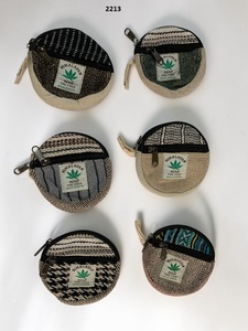 Pochette à monnaie géométrique légère antivol en chanvre de l'Himalaya, écologique, la plus vendue, avec fermeture éclair et fermoir, fabriquée à la main - Product Image 2