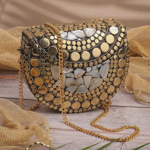 กระเป๋าคลัทช์โมเสคขายส่งพร้อมสายโซ่ อุปกรณ์เสริมงานแต่งงานสุดหรู - Product Image 1