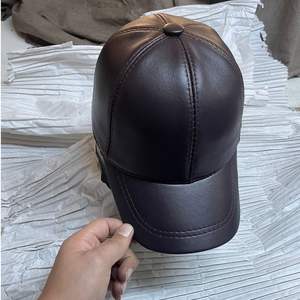 นี่คือหมวกเบสบอลหนังแกะแท้สีน้ำตาลที่สามารถปรับขนาดได้ - Product Image 4