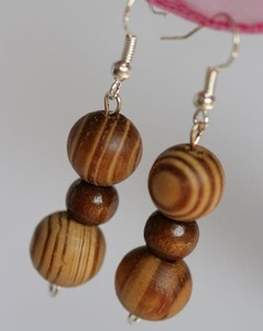 Pendientes de madera lujosos y ligeros para uso diario informal, con acabado festivo, joyería colgante llamativa para mujer - Product Image 5