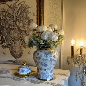 Chelsea House Blue White Song <b>Leaf</b> Ginger Jar Ginger Jar With Gold Trim Decorative Urn Classic Traditional Style Tabletop Vase - Product Image 3