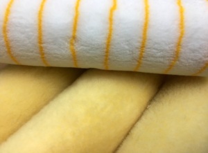 Tela para Rodillo de Pintura, Rayas Blancas y Amarillas, Filamento Acrílico/Poliéster, Ancho y Largo de 13 mm, Hecho en Tailandia - Product Image 3