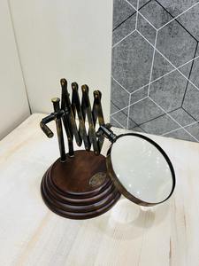 Loupe à bras articulé vintage extensible avec base en bois |   Loupe de bureau antique - Product Image 4