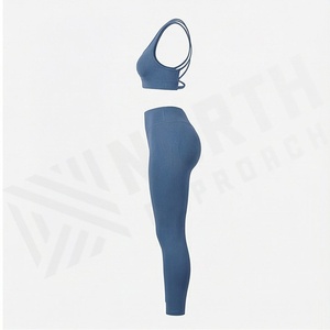 Ensemble de sport deux pièces personnalisé avec logo pour femme – Leggings d'exercice à taille élastique et tenue de yoga et fitness - Product Image 3
