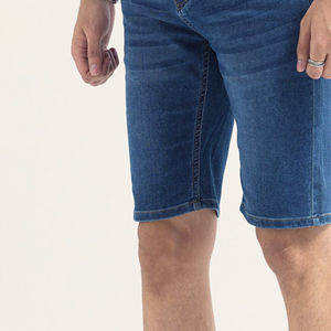 Nuevos shorts de mezclilla más vendidos para hombres adultos, transpirables y cómodos, de uso casual, teñidos en color liso, estilo urbano. - Product Image 6