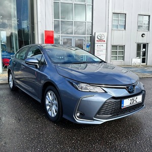 Toyota Corolla en Oferta, Sedán Premium de Bajo Consumo, Auto Familiar Confiable, Listo para Exportación Mundial y Entrega Rápida - Product Image 3