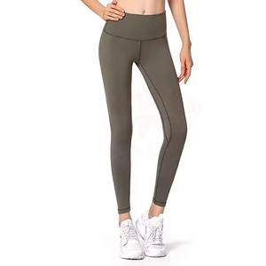 Leggings élastiques pour femmes, personnalisés OEM, respirants, en satin, taille haute, imprimés, à plumes, super doux, brossés, impression 3D - Product Image 5