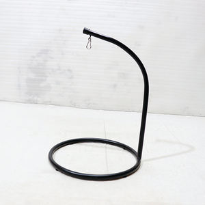 Silla colgante redonda de ratán sintético Artex Dong Thap con cojín para interiores, para cama - Product Image 4