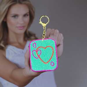 Decor Impex Llaveros Clásicos Bordados con Cuentas de Vidrio Tejidas, Hechos a Mano, Ecológicos, Duraderos, Ligeros, con Letras, Accesorios para Bolsos - Product Image 4