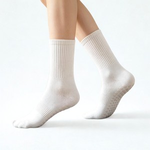 <b>Custom</b> logo Women Anti Slip Yoga <b>Socks</b> Breathable Crew <b>Grip</b> <b>Socks</b> Non Slip Athletic <b>Socks</b> for Pilates Workouts - Product Image 4