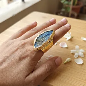 Anillo Ajustable de Labradorita, Piedra Natural, para Mujer, Diseño Elegante, Producto Más Vendido, Chapado en Oro Sólido, Joyería Antideslustre - Product Image 5