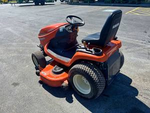 เครื่องตัดหญ้าแบบนั่งขับ KUBOTA GR2120 มือสอง ใบมีดโรตารี่ 48 นิ้ว เครื่องยนต์ดีเซล 4 จังหวะ ระบบปล่อยหญ้าด้านหลัง - Product Image 4