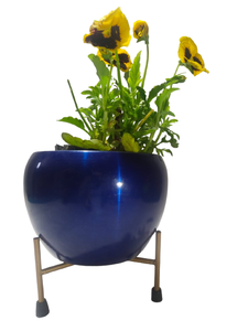 Macetas Redondas de Metal Meena con Soporte Decorativo de Metal, Macetero Floral Hecho a Mano, Adorno Decorativo para el Hogar - Product Image 5
