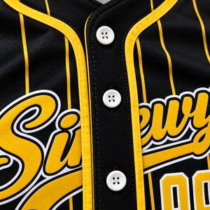 Maillot de baseball Sinewy pour homme, personnalisable avec nom et numéro, rayures noires et jaunes, anti-humidité, manches courtes, coupe classique, toutes saisons - Product Image 4