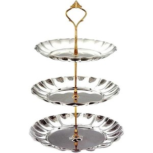 Support à gâteau décoratif de qualité supérieure à 3 niveaux en métal argenté pour gâteaux, biscuits, pâtisseries, occasions spéciales, disponible à la vente - Product Image 1