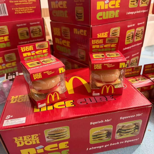 Juguete Antiestrés de Simulación con Forma de <span class=keywords><strong>Hamburguesa</strong></span>, Juguete Sensorial Blando de TPR para Aliviar el Estrés, para Niños y Adultos, con Forma de Comida - Product Image 1