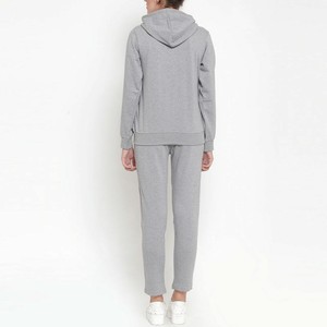 Ensemble de survêtement de maternité gris pour femme, à capuche, fermeture éclair, manches longues, couleur unie, décontracté, pour l'automne, avec accents roses, confortable, OEM - Product Image 2