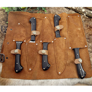 Collection de couteaux de chef faits à la main en acier Damas, avec lames forgées à la main, pour la cuisine professionnelle. - Product Image 5